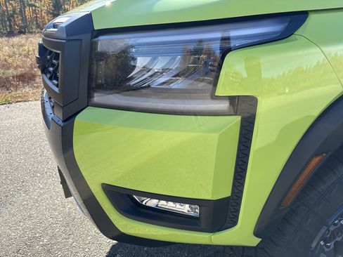 New 2026 Nissan Frontier PRO-4X w/ Pro-4x Convenience Package image 14