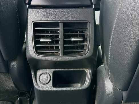 Used 2022 Kia Seltos S image 16