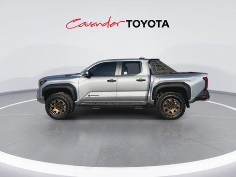 Used 2024 Toyota Tacoma 4x4 Double Cab Hybrid image 5