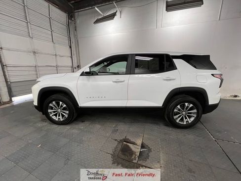 Used 2025 Chevrolet Equinox LT FWD image 5