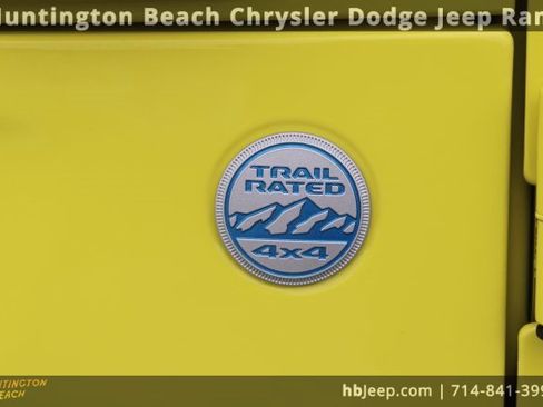 Used 2024 Jeep Wrangler Unlimited Sahara image 8