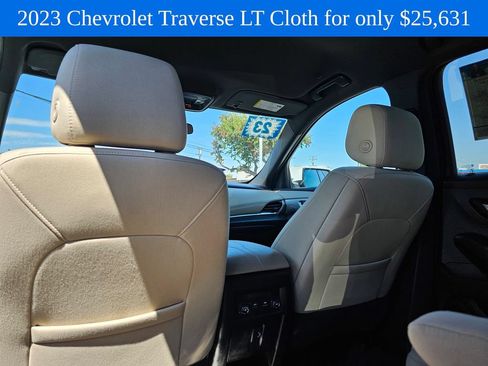 Used 2023 Chevrolet Traverse LT w/ LPO, Cargo Package AWD/4WD image 21