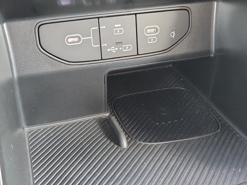 Used 2024 Kia Sorento S w/ Panoramic Sunroof Package FWD image 25