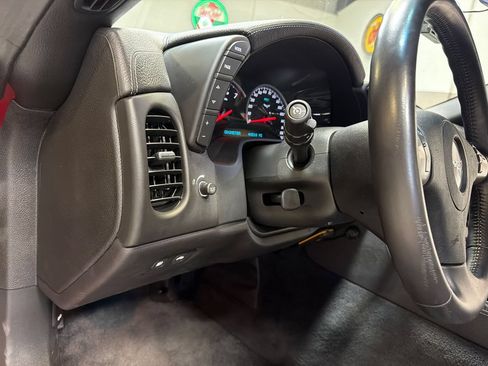 Used 2011 Chevrolet Corvette Z06 RWD image 27