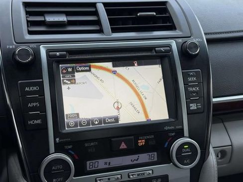 Used 2014 Toyota Camry XLE w/ Leather Package image 25