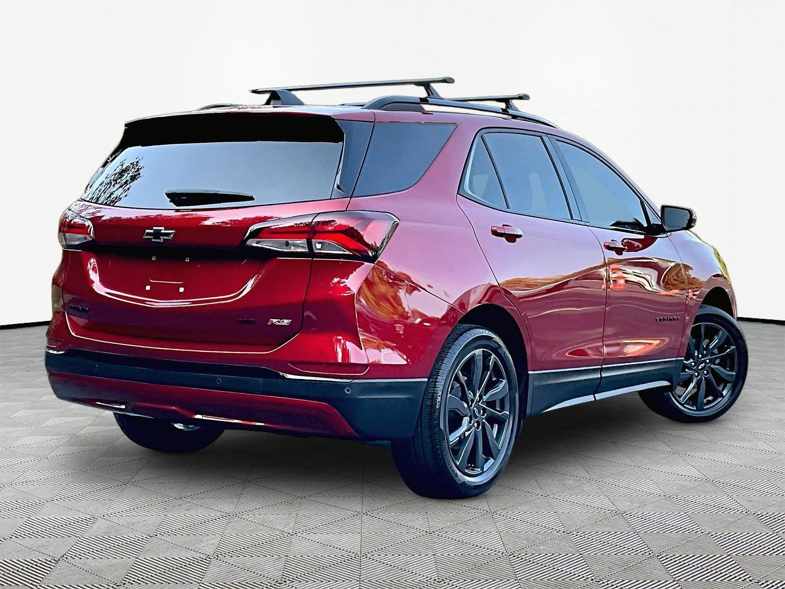 Used 2024 Chevrolet Equinox RS w/ RS Leather Package AWD/4WD image 6
