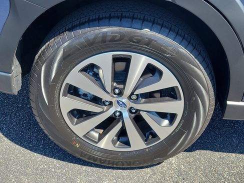 Used 2025 Subaru Outback Premium image 10