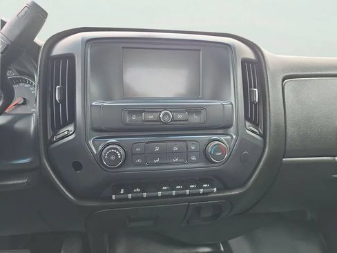 Used 2019 Chevrolet Silverado 2500 W/T w/ WT Convenience Package AWD/4WD image 18