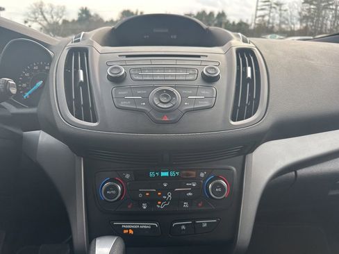 Used 2017 Ford Escape SE w/ SE Cold Weather Package image 19