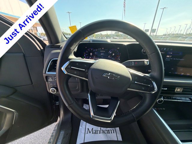 Used 2025 Chevrolet Suburban Z71 AWD/4WD image 48