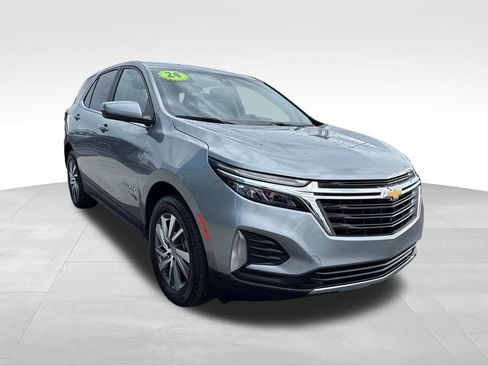 Used 2024 Chevrolet Equinox LT FWD image 8