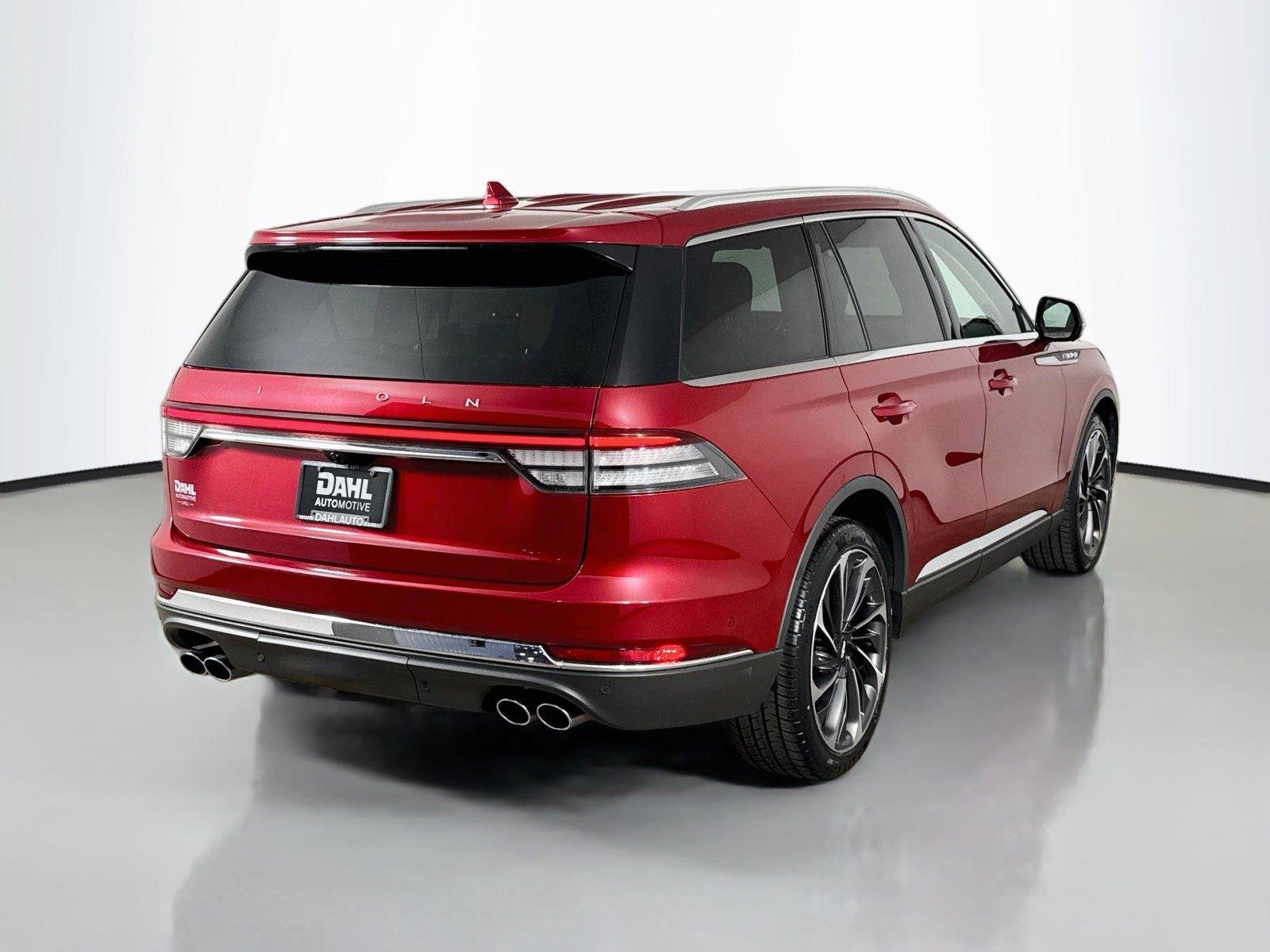 Used 2020 Lincoln Aviator Reserve w/ Equipment Group 202A AWD/4WD image 13