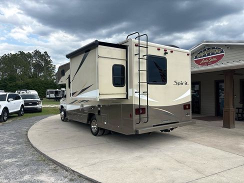 Used 2018 Ford E-350 and Econoline 350 Super Duty w/ Motorhome Prep Package RWD image 6