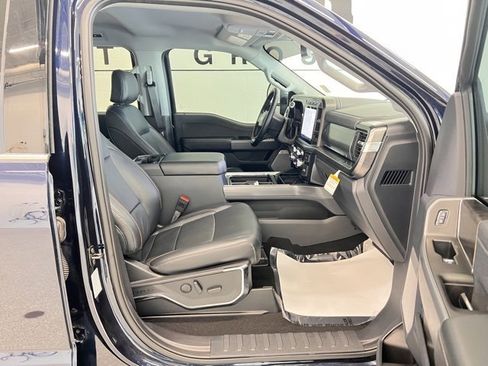 Used 2024 Ford F250 Lariat w/ Chrome Package image 13