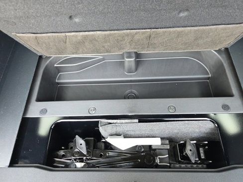 Used 2024 Ford Bronco Badlands image 25