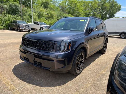 Used 2025 Kia Telluride EX X-Line AWD/4WD image 1