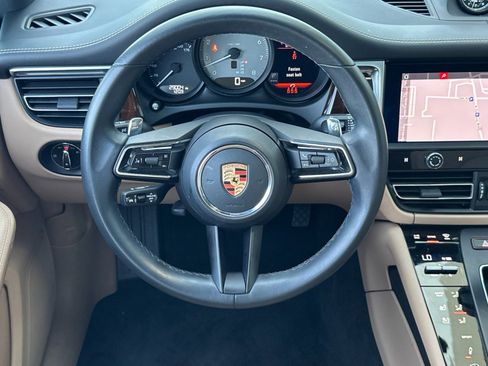 Used 2023 Porsche Macan S AWD/4WD image 14