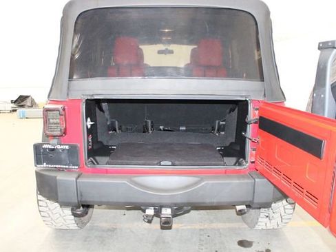 Used 2017 Jeep Wrangler Unlimited Sport image 11