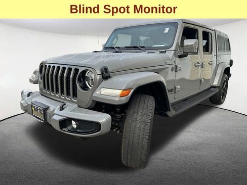 Used 2023 Jeep Gladiator Overland image 5