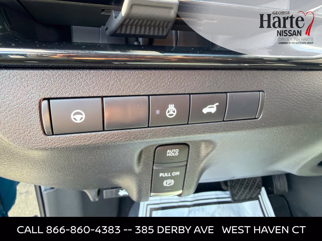 Certified 2025 Nissan Murano SL w/ Cargo Package AWD/4WD image 16