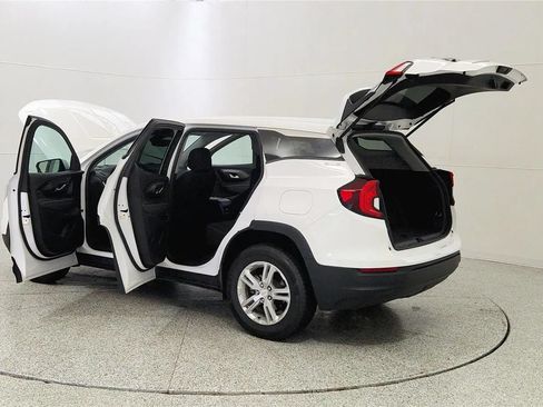 Used 2023 GMC Terrain SLE AWD/4WD image 12