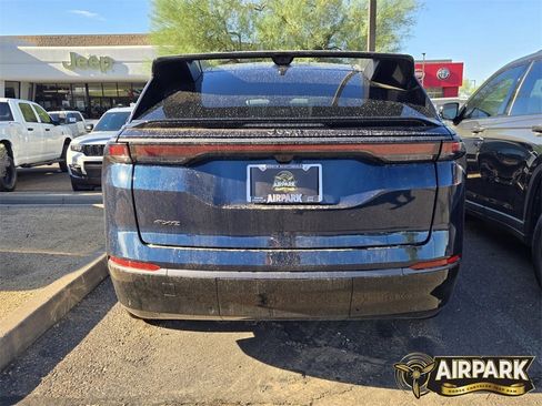 New 2025 Jeep Wagoneer S Launch Edition image 6