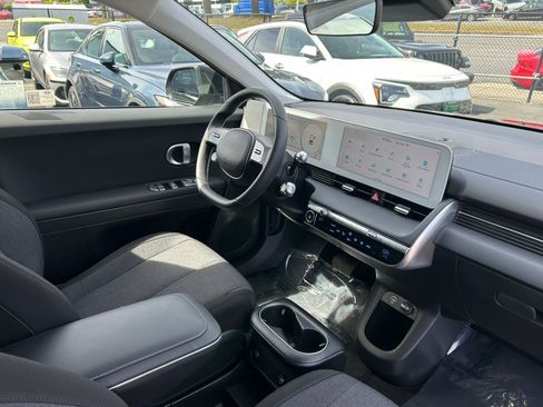 Used 2024 Hyundai Ioniq 5 SE image 37