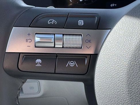 Used 2025 Hyundai Kona Limited image 20