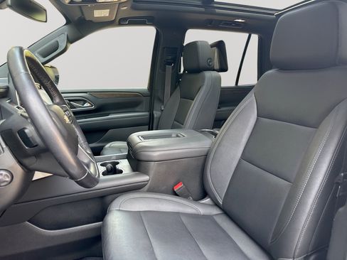Used 2022 Chevrolet Tahoe LT w/ LT Signature Package AWD/4WD image 5