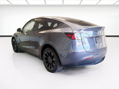 Used 2023 Tesla Model Y Long Range AWD/4WD image 6