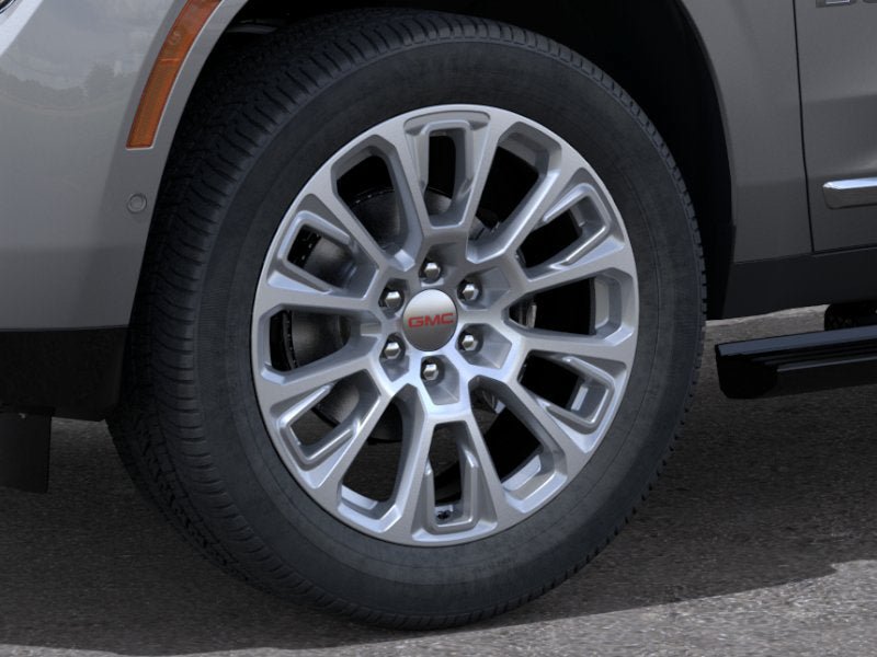 New 2026 GMC Yukon Denali w/ Denali Reserve Package AWD/4WD image 9