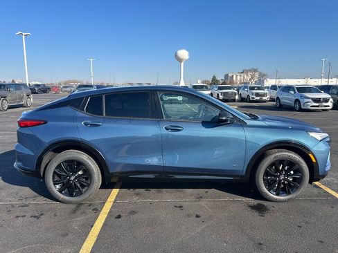 New 2026 Buick Envista Sport Touring w/ Advanced Safety Package FWD image 11