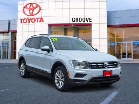 Used 2018 Volkswagen Tiguan S FWD image 8