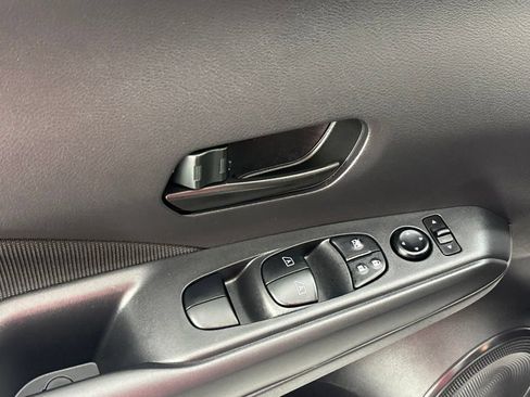 Used 2024 Nissan Kicks S FWD image 21
