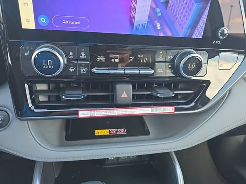 New 2026 Toyota Highlander XLE AWD/4WD image 25