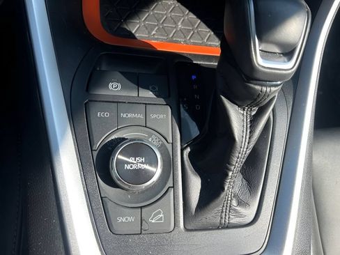 Used 2024 Toyota RAV4 Adventure AWD/4WD image 27