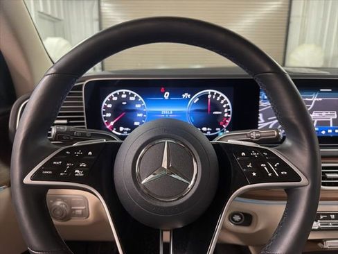 Used 2025 Mercedes-Benz GLE 450e 4MATIC image 25