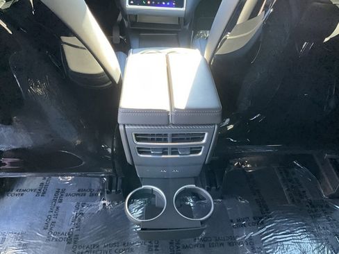 Used 2016 Tesla Model X 90D image 38