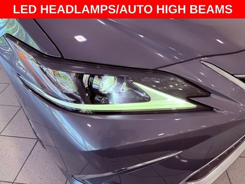 Certified 2021 Lexus ES 350 w/ Premium Package image 11