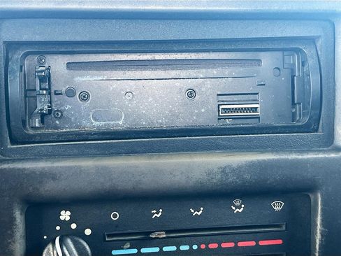 Used 1997 Jeep Wrangler SE image 17