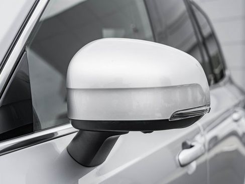 Used 2022 Volvo XC90 T6 Momentum w/ Advanced Package image 16