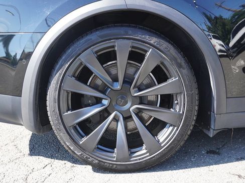 Used 2022 Tesla Model X Plaid AWD/4WD image 21