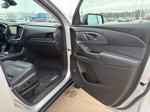 Used 2019 Chevrolet Traverse Premier w/ Redline Edition image 56
