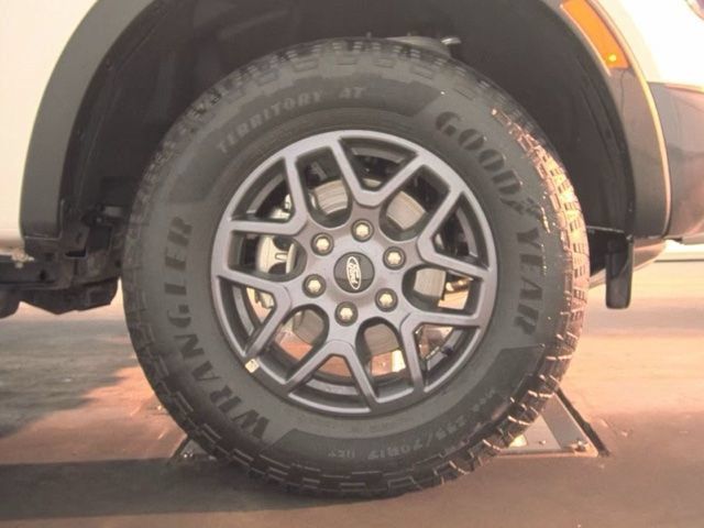 Used 2025 Ford Ranger XLT w/ FX4 Off-Road Package AWD/4WD image 19