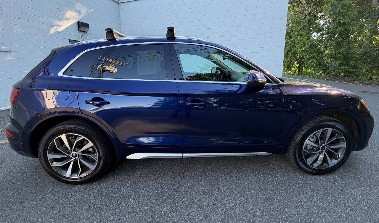 Used 2021 Audi Q5 2.0T Premium w/ Convenience Package AWD/4WD image 4