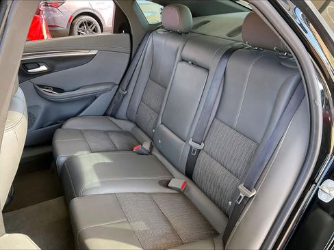 Used 2018 Chevrolet Impala LT image 20