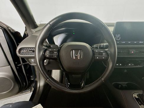 Used 2023 Honda HR-V Sport image 11