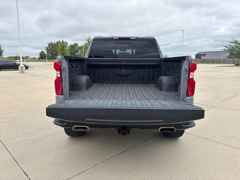 Used 2024 Chevrolet Silverado 1500 LT Trail Boss w/ LT Trail Boss Premium Package AWD/4WD image 27
