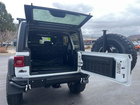 Used 2020 Jeep Wrangler Unlimited Rubicon image 9