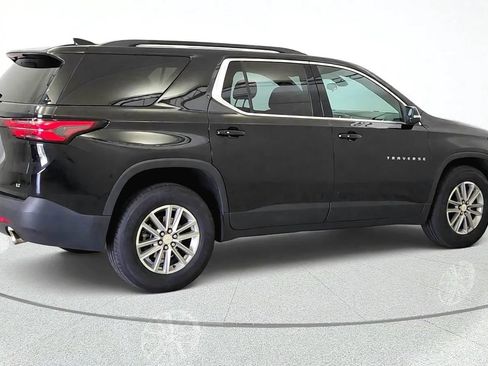 Used 2023 Chevrolet Traverse LT AWD/4WD image 9